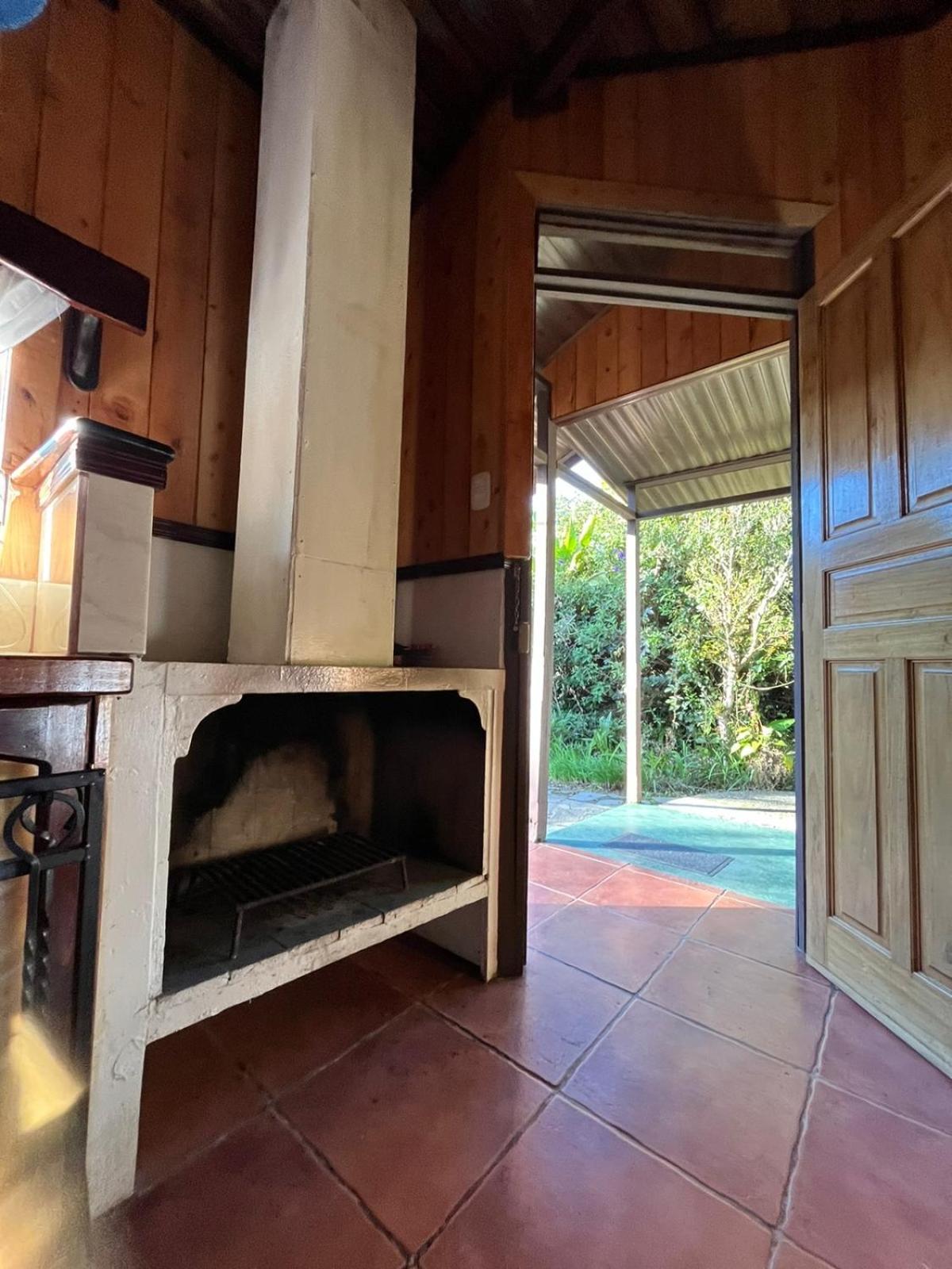 Cabanas El Bosque Туриалба Стая снимка